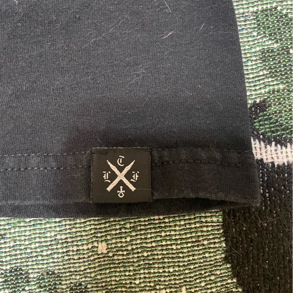 Broken Promises “In Memory of my Memory” RIP Tee - Picture 3 of 6